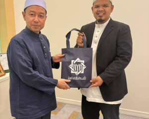KUNJUNGAN_HORMAT_DELEGASI_HAL_EHWAL_ISLAM_MAYBANK_TANYALAHUSTAZ.COM_1