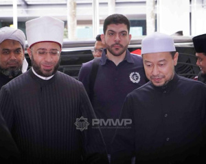 KUNJUNGAN_HORMAT_SHEIKH_DR._USAMAH_SAYYID_AL-AZAHARI_KE_PMWP_6