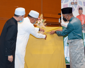 MAJLIS_AMANAT_YB_MENTERI_DI_JABATAN_PERDANA_MENTERI_HAL_EHWAL_AGAMA_DAN_DISKUSI_BERSAMA_JAWATANKUASA_DI_BAWAH_PEJABAT_MUFTI_WILAYAH_PERSEKUTUAN___2-min