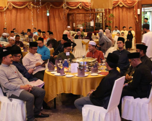 PROGRAM_TAUSIAH_LIL_DUAT_DAN_MUZAKARAH_MADANI_11