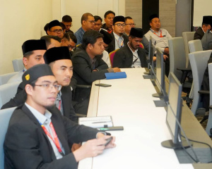 TAUSIAH_SYAHRI_KHAS_EXE_TALK_6
